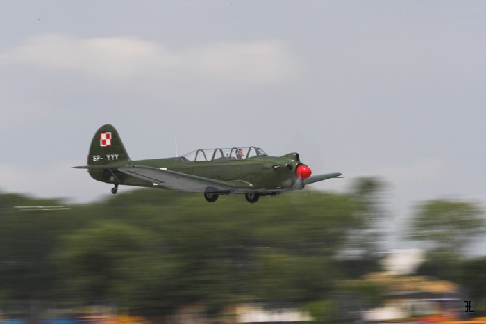 Jak-18